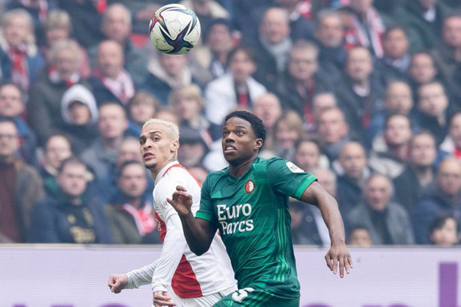 在防守端 在防守端