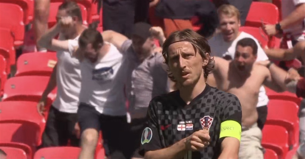 略无疑为他 略无疑为他