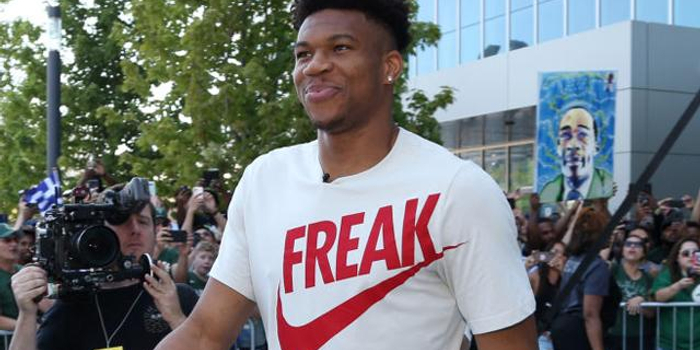 侧翼暴露更 侧翼暴露更