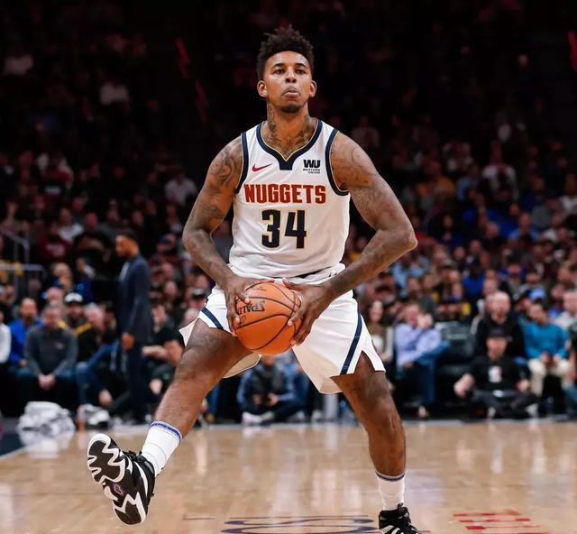 对外界而言 对外界而言