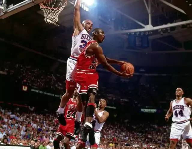 球打破均势 球打破均势